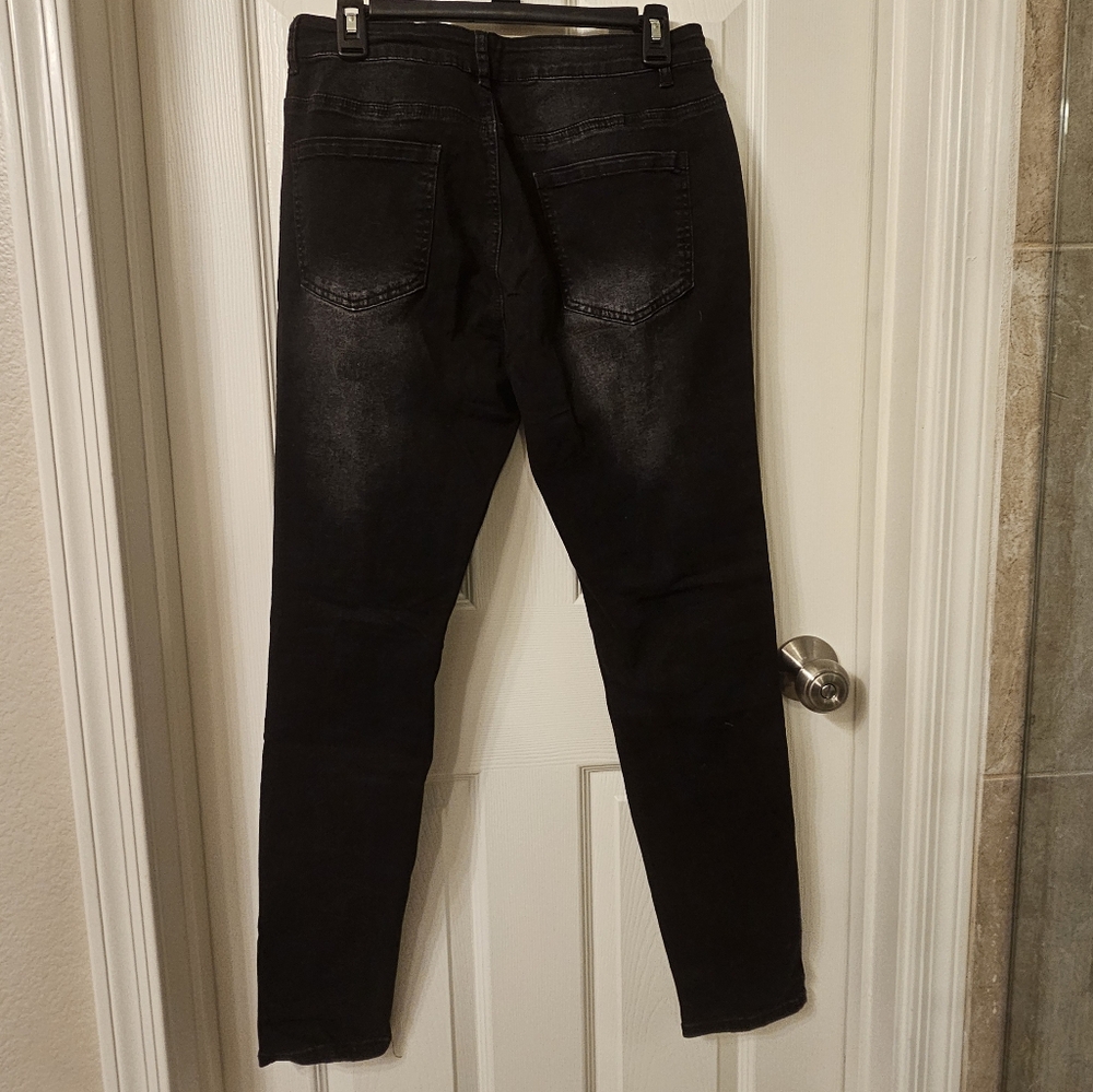 Black Distressed Jeans ~ Size L - Picture 3 of 7